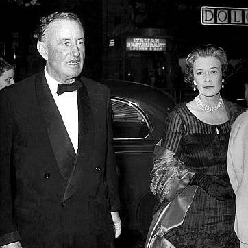 ian-fleming-double-breasted-dinner-suit.jpg